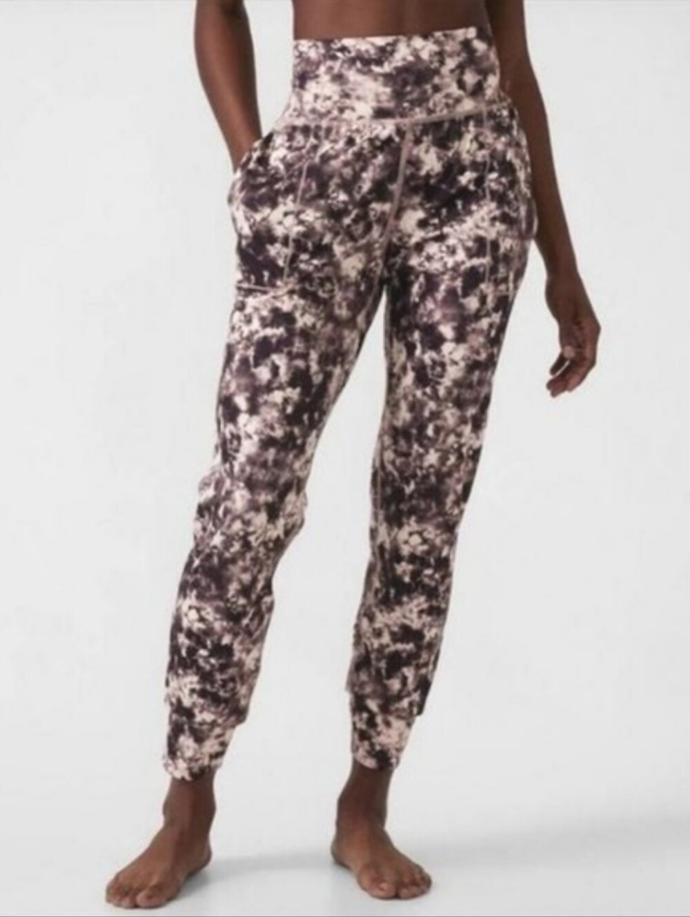 Athleta Salutation Printed Joggers Size Small Neutral Earthy Tones